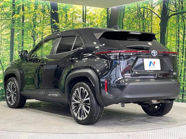 ヤリスクロス ハイブリッドＺ　禁煙車　純正８型ＤＡ　バックカメラ　衝突被害軽減システム　レーダークルーズ　合皮コンビシート　パワーシート　シートヒータ　コーナーセンサー　ＬＥＤヘッド　ＥＴＣ　純正１８インチアルミ　オートハイビーム（64枚目）