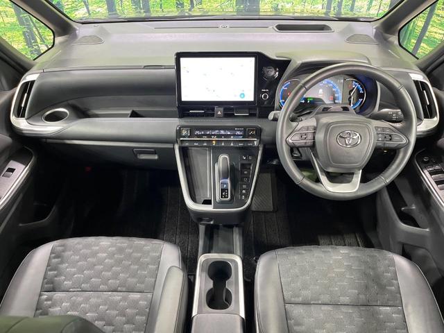 ヴォクシー ハイブリッドS-Z 禁煙車 両側電動ドア 10.5型DA 14型後席モニター 全周囲カメラ 100V電源 衝突被害軽減システム レーダークルーズ 電動リアゲート 電動サイドステップ コーナーセンサー ETC2.0(2枚目)