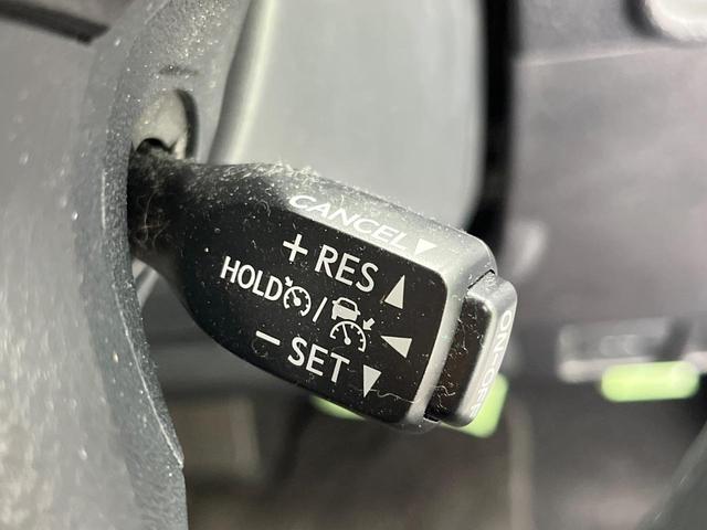 �y���[�_�[�N���[�Y�R���g���[���z�������H�ł̒��������s���y�ɁI�I�����ő��x��ۂN���[�Y�R���g���[�����A�Փˌy���V�X�e���ƘA�g���A�O���̎ԗ������m���ĎԊԂ�ۂ悤�ɑ��x���߂��Ă���܂��I�I