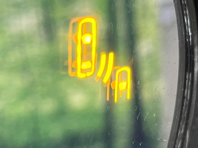 �y�u���C���h�X�|�b�g���j�^�[�z���s���A�h�A�~���[�̎��p�ɂȂ�₷���ӏ��Ɍ㑱�Ԃ��ڋ߂���ƃT�C�h�~���[�̃����Y�Ɍx����\���I�h���C�o�[�ɒ��ӊ��N�����Ă���܂��B