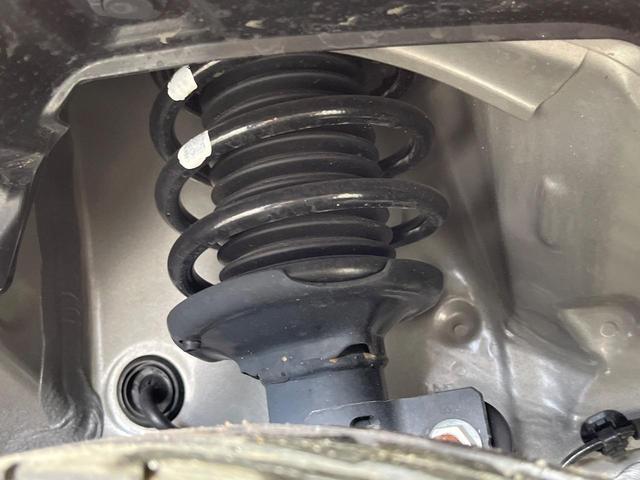 スペーシアカスタム ハイブリッドＸＳ　禁煙車　両側電動ドア　８型ＳＤナビ　バックカメラ　衝突被害軽減システム　レーダークルーズ　ドラレコ　コーナーセンサー　シートヒーター　ＬＥＤヘッド　純正１５インチアルミ　車線逸脱警報　オートライト（20枚目）