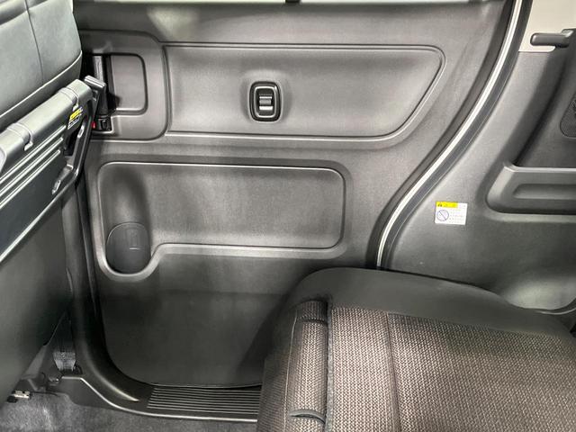 スペーシアカスタム ハイブリッドＸＳ　禁煙車　両側電動ドア　８型ＳＤナビ　バックカメラ　衝突被害軽減システム　レーダークルーズ　ドラレコ　コーナーセンサー　シートヒーター　ＬＥＤヘッド　純正１５インチアルミ　車線逸脱警報　オートライト（47枚目）