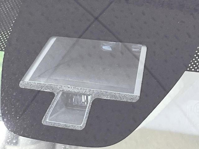 �y�X�Y�L�@�Z�[�t�e�B�T�|�[�g�z���s���ɑO���̎ԗ�����F�����A�Փ˂������Ȏ��͌x��ƃu���[�L�ŏՓˉ���Ɣ�Q�y�����A�V�X�g�B�����S�Ƀh���C�u�����y���݂��������܂��B