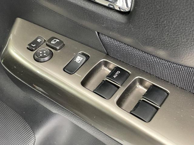 スペーシアカスタムＺ ベースグレード　禁煙車　メモリーナビ　電動スライドドア　全周囲カメラ　衝突被害軽減システム　シートヒーター　ドラレコ　スマートキー　ＨＩＤヘッド　ＥＴＣ　車線逸脱警報　オートライト　オートエアコン　Ｂｌｕｅｔｏｏｔｈ（21枚目）