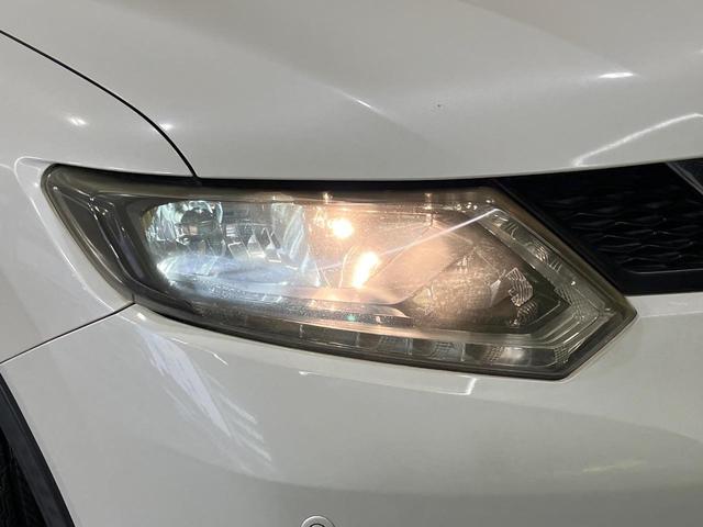 エクストレイル ２０Ｘ　エマージェンシーブレーキパッケージ　禁煙車　純正ＳＤナビ　バックカメラ　衝突被害軽減システム　防水シート　コーナーセンサー　スマートキー　ＥＴＣ　純正１７インチアルミホイール　シートヒーター　オートライト　オートエアコン　ＣＤ再生（12枚目）