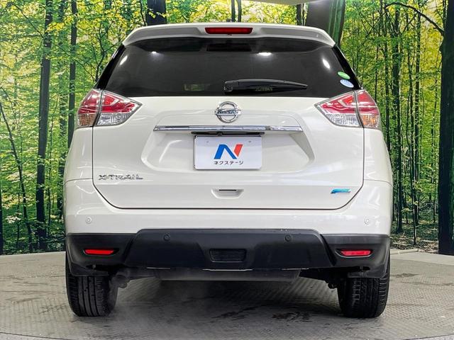 エクストレイル ２０Ｘ　エマージェンシーブレーキパッケージ　禁煙車　純正ＳＤナビ　バックカメラ　衝突被害軽減システム　防水シート　コーナーセンサー　スマートキー　ＥＴＣ　純正１７インチアルミホイール　シートヒーター　オートライト　オートエアコン　ＣＤ再生（15枚目）