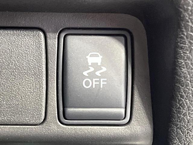 エクストレイル ２０Ｘ　エマージェンシーブレーキパッケージ　禁煙車　純正ＳＤナビ　バックカメラ　衝突被害軽減システム　防水シート　コーナーセンサー　スマートキー　ＥＴＣ　純正１７インチアルミホイール　シートヒーター　オートライト　オートエアコン　ＣＤ再生（25枚目）