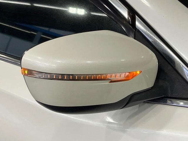 エクストレイル ２０Ｘ　エマージェンシーブレーキパッケージ　禁煙車　純正ＳＤナビ　バックカメラ　衝突被害軽減システム　防水シート　コーナーセンサー　スマートキー　ＥＴＣ　純正１７インチアルミホイール　シートヒーター　オートライト　オートエアコン　ＣＤ再生（54枚目）