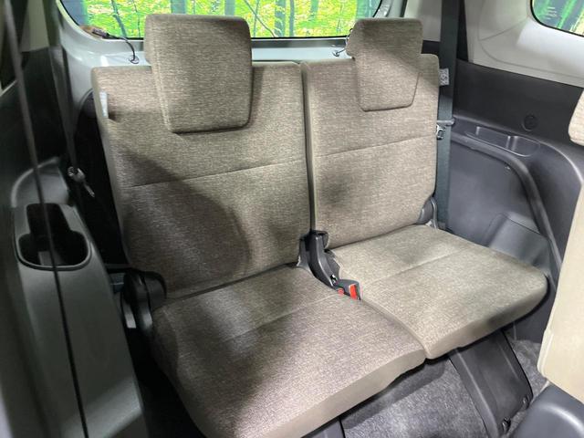 シエンタ ハイブリッドＺ　禁煙車　８型ＤＡ　両側電動ドア　バックカメラ　衝突被害軽減システム　レーダークルーズ　コーナーセンサー　スマートキー　ＬＥＤヘッド　ビルトインＥＴＣ　オートハイビーム　車線逸脱警報　オートライト（10枚目）