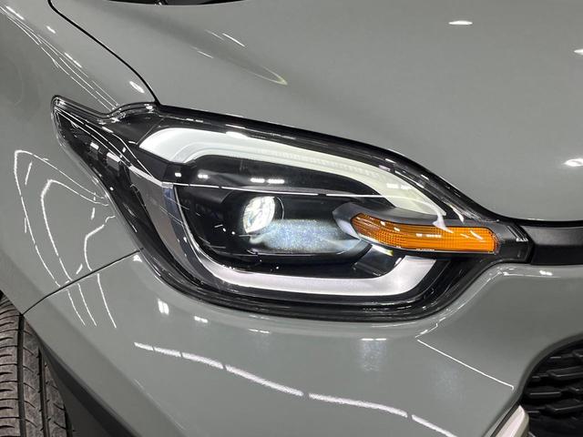 シエンタ ハイブリッドＺ　禁煙車　８型ＤＡ　両側電動ドア　バックカメラ　衝突被害軽減システム　レーダークルーズ　コーナーセンサー　スマートキー　ＬＥＤヘッド　ビルトインＥＴＣ　オートハイビーム　車線逸脱警報　オートライト（13枚目）