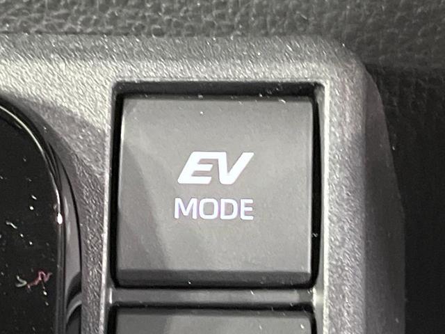 シエンタ ハイブリッドＺ　禁煙車　８型ＤＡ　両側電動ドア　バックカメラ　衝突被害軽減システム　レーダークルーズ　コーナーセンサー　スマートキー　ＬＥＤヘッド　ビルトインＥＴＣ　オートハイビーム　車線逸脱警報　オートライト（37枚目）