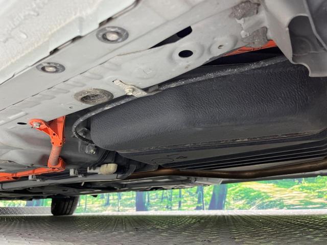 シエンタ ハイブリッドＺ　禁煙車　８型ＤＡ　両側電動ドア　バックカメラ　衝突被害軽減システム　レーダークルーズ　コーナーセンサー　スマートキー　ＬＥＤヘッド　ビルトインＥＴＣ　オートハイビーム　車線逸脱警報　オートライト（50枚目）