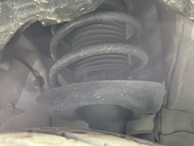 シエンタ ハイブリッドＺ　禁煙車　８型ＤＡ　両側電動ドア　バックカメラ　衝突被害軽減システム　レーダークルーズ　コーナーセンサー　スマートキー　ＬＥＤヘッド　ビルトインＥＴＣ　オートハイビーム　車線逸脱警報　オートライト（54枚目）