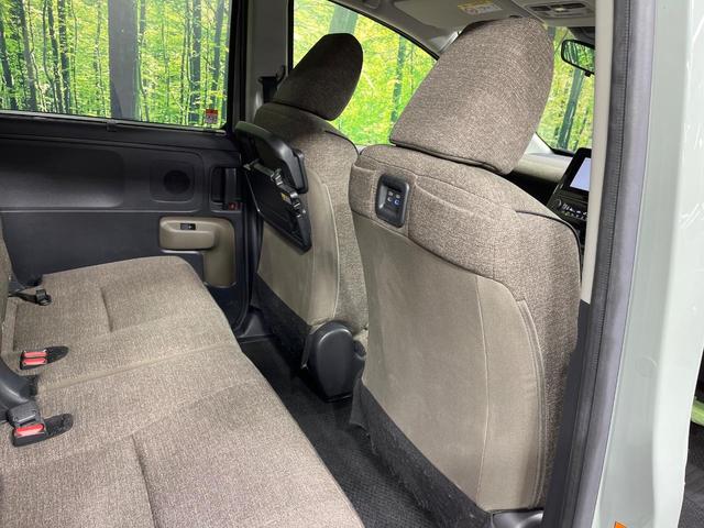 シエンタ ハイブリッドＺ　禁煙車　８型ＤＡ　両側電動ドア　バックカメラ　衝突被害軽減システム　レーダークルーズ　コーナーセンサー　スマートキー　ＬＥＤヘッド　ビルトインＥＴＣ　オートハイビーム　車線逸脱警報　オートライト（58枚目）