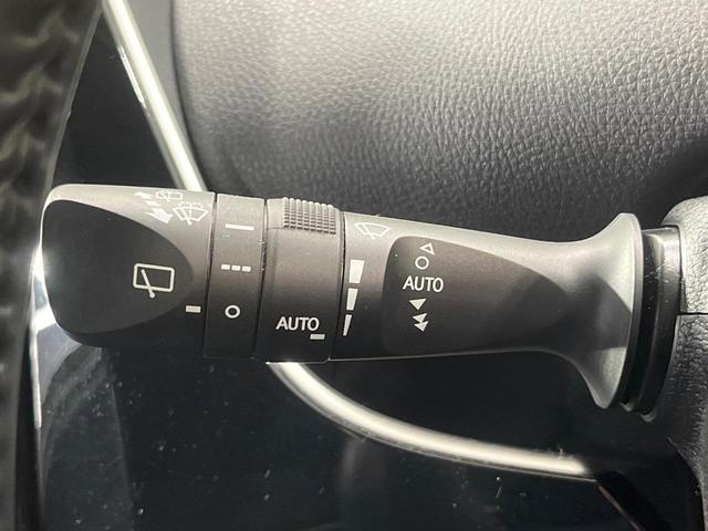 プリウス Ａツーリングセレクション　禁煙車　純正９型ＳＤナビ　バックカメラ　衝突被害軽減システム　レーダークルーズ　合皮レザーシート　シートヒーター　パワーシート　ドラレコ　コーナーセンサー　スマートキー　ＬＥＤヘッド　ＥＴＣ２．０（31枚目）