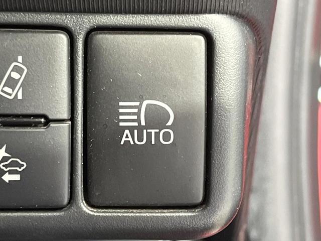 アクア クロスオーバー　禁煙車　ＳＤナビ　バックカメラ　衝突被害軽減システム　合皮コンビシート　スマートキー　ＬＥＤヘッド　ＥＴＣ　純正１６インチアルミ　オートハイビーム　車線逸脱警報　オートライト　オートエアコン（25枚目）