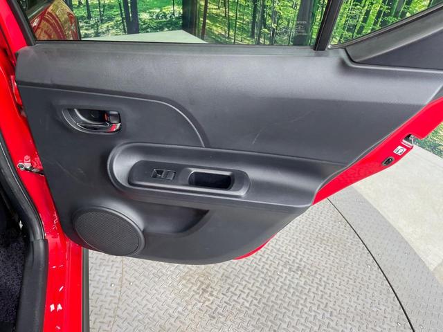 アクア クロスオーバー　禁煙車　ＳＤナビ　バックカメラ　衝突被害軽減システム　合皮コンビシート　スマートキー　ＬＥＤヘッド　ＥＴＣ　純正１６インチアルミ　オートハイビーム　車線逸脱警報　オートライト　オートエアコン（45枚目）