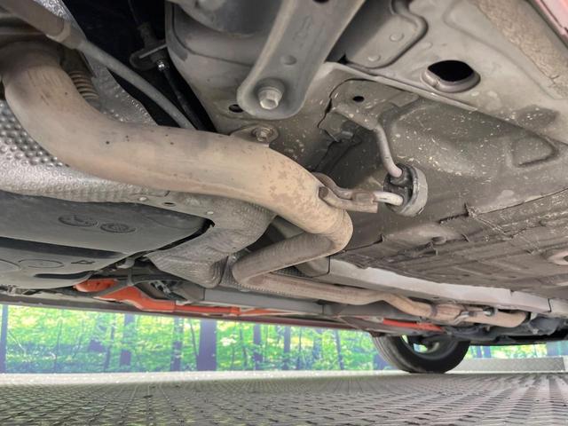 アクア クロスオーバー　禁煙車　ＳＤナビ　バックカメラ　衝突被害軽減システム　合皮コンビシート　スマートキー　ＬＥＤヘッド　ＥＴＣ　純正１６インチアルミ　オートハイビーム　車線逸脱警報　オートライト　オートエアコン（52枚目）