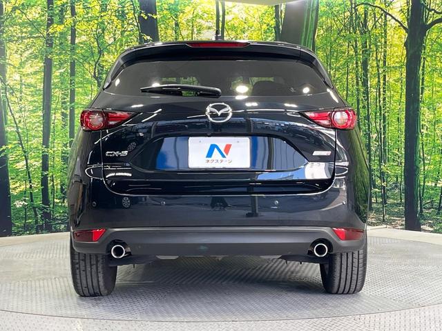ＣＸ－５ ＸＤ　エクスクルーシブモード　禁煙車　マツダコネクトナビ　全周囲カメラ　ＢＯＳＥサウンド　衝突被害軽減システム　レーダークルーズ　電動リアゲート　レザーシート　前席シートエアコン　ドラレコ　全席シートヒーター　ＬＥＤヘッド（15枚目）