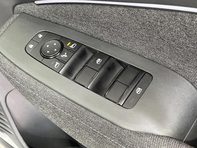 オーラ Ｇ　レザーエディション　禁煙車　純正９型ナビ　全周囲カメラ　ＢＯＳＥサウンド　衝突軽減システム　プロパイロット　レザーシート　ドラレコ　コーナーセンサー　ＬＥＤヘッド　ＥＴＣ　純正１７インチアルミ　Ａｐｐｌｅｃａｒｐｌａｙ（21枚目）