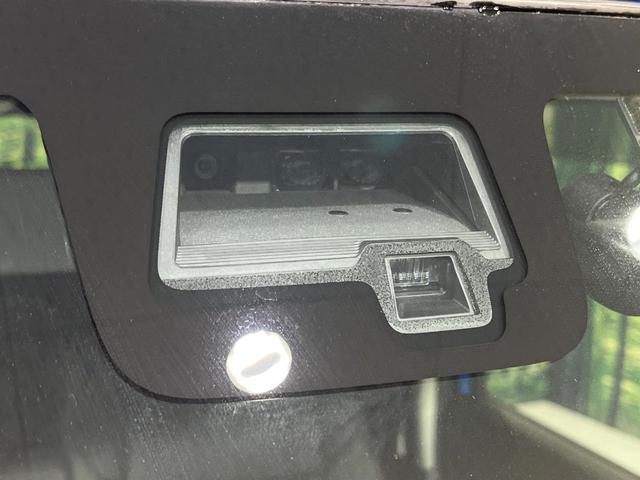 スペーシアカスタム ハイブリッドＸＳ　禁煙車　両側電動ドア　純正８型ナビ　全周囲カメラ　ドラレコ　Ｂｌｕｅｔｏｏｔｈ　ビルトインＥＴＣ　衝突被害軽減システム　合皮コンビシート　シートヒーター　コーナーセンサー　スマートキー　ＬＥＤヘッド（4枚目）