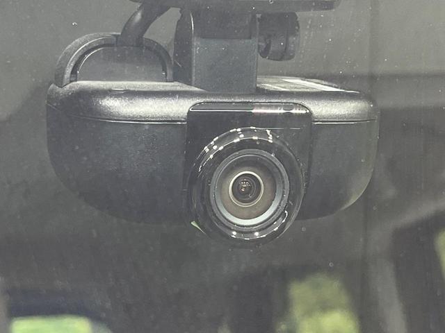 スペーシアカスタム ハイブリッドＸＳ　禁煙車　両側電動ドア　純正８型ナビ　全周囲カメラ　ドラレコ　Ｂｌｕｅｔｏｏｔｈ　ビルトインＥＴＣ　衝突被害軽減システム　合皮コンビシート　シートヒーター　コーナーセンサー　スマートキー　ＬＥＤヘッド（25枚目）