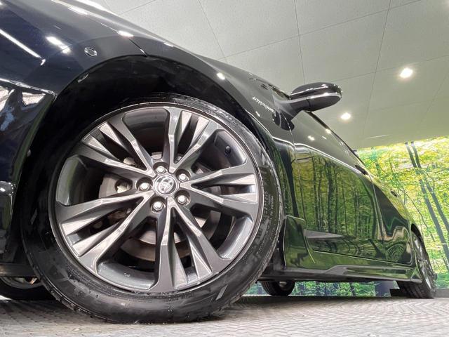 プリウス Ｓセーフティプラス　禁煙車　純正９インチナビ　バックカメラ　衝突被害軽減システム　レーダークルーズ　ドラレコ　コーナーセンサー　スマートキー　ＬＥＤヘッド　ビルトインＥＴＣ　純正１７インチアルミ　オートハイビーム（13枚目）