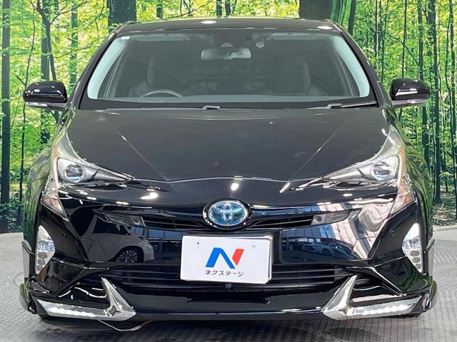 プリウス Ｓセーフティプラス　禁煙車　純正９インチナビ　バックカメラ　衝突被害軽減システム　レーダークルーズ　ドラレコ　コーナーセンサー　スマートキー　ＬＥＤヘッド　ビルトインＥＴＣ　純正１７インチアルミ　オートハイビーム（14枚目）