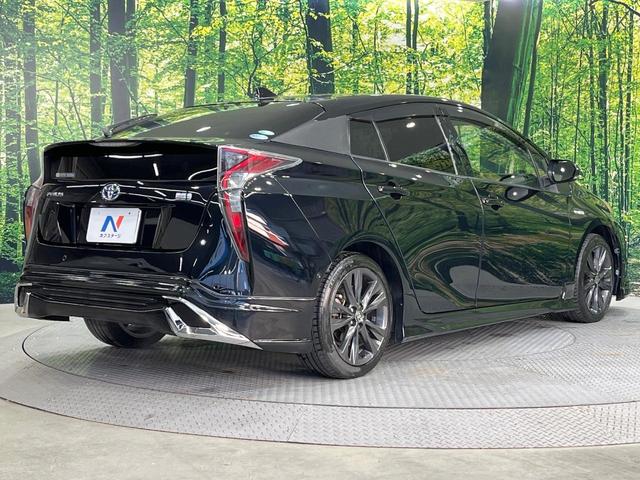 プリウス Ｓセーフティプラス　禁煙車　純正９インチナビ　バックカメラ　衝突被害軽減システム　レーダークルーズ　ドラレコ　コーナーセンサー　スマートキー　ＬＥＤヘッド　ビルトインＥＴＣ　純正１７インチアルミ　オートハイビーム（17枚目）