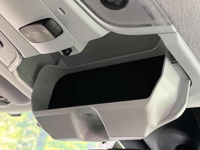 プリウス Ｓセーフティプラス　禁煙車　純正９インチナビ　バックカメラ　衝突被害軽減システム　レーダークルーズ　ドラレコ　コーナーセンサー　スマートキー　ＬＥＤヘッド　ビルトインＥＴＣ　純正１７インチアルミ　オートハイビーム（47枚目）