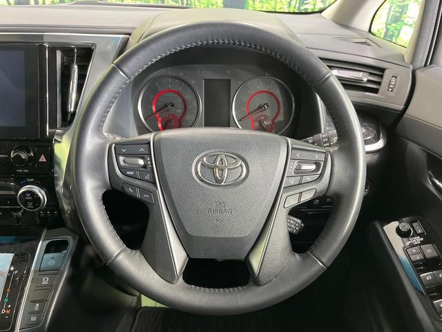 アルファード ２．５Ｓ　禁煙車　ツインムーンルーフ　両側電動ドア　１２型後席モニター　純正９型ナビ　バックカメラ　衝突被害軽減システム　レーダークルーズ　コーナーセンサー　スマートキー　ＬＥＤヘッド　ビルトインＥＴＣ（12枚目）