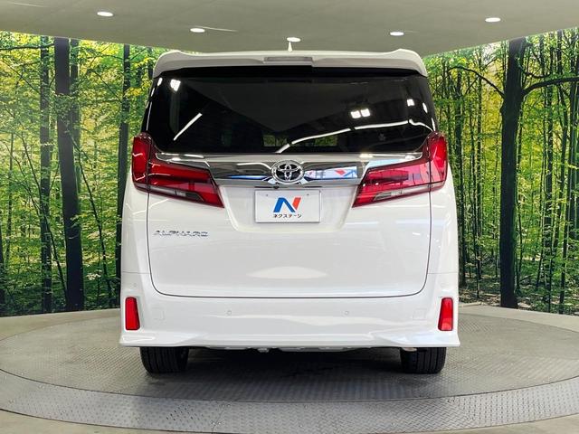 アルファード ２．５Ｓ　禁煙車　ツインムーンルーフ　両側電動ドア　１２型後席モニター　純正９型ナビ　バックカメラ　衝突被害軽減システム　レーダークルーズ　コーナーセンサー　スマートキー　ＬＥＤヘッド　ビルトインＥＴＣ（16枚目）