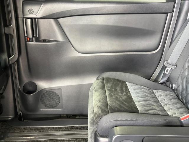 アルファード ２．５Ｓ　禁煙車　ツインムーンルーフ　両側電動ドア　１２型後席モニター　純正９型ナビ　バックカメラ　衝突被害軽減システム　レーダークルーズ　コーナーセンサー　スマートキー　ＬＥＤヘッド　ビルトインＥＴＣ（33枚目）
