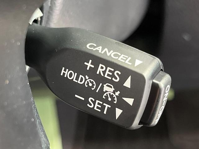 アルファード ２．５Ｓ　禁煙車　ツインムーンルーフ　両側電動ドア　１２型後席モニター　純正９型ナビ　バックカメラ　衝突被害軽減システム　レーダークルーズ　コーナーセンサー　スマートキー　ＬＥＤヘッド　ビルトインＥＴＣ（35枚目）