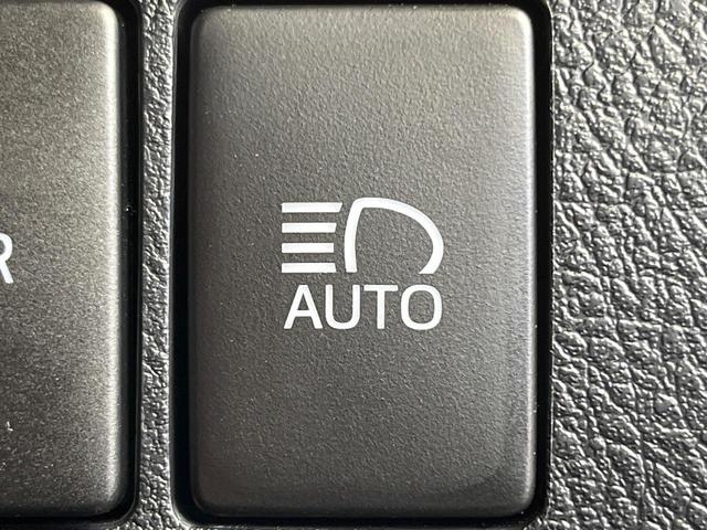 アルファード ２．５Ｓ　禁煙車　ツインムーンルーフ　両側電動ドア　１２型後席モニター　純正９型ナビ　バックカメラ　衝突被害軽減システム　レーダークルーズ　コーナーセンサー　スマートキー　ＬＥＤヘッド　ビルトインＥＴＣ（45枚目）