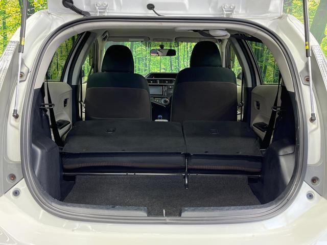 アクア Ｇ　禁煙車　純正ＳＤナビ　バックカメラ　スマートキー　ＬＥＤヘッドライト　ＥＴＣ　純正１６インチアルミホイール　オートライト　オートエアコン　Ｂｌｕｅｔｏｏｔｈ　ＣＤ　ＤＶＤ再生　地デジ（10枚目）