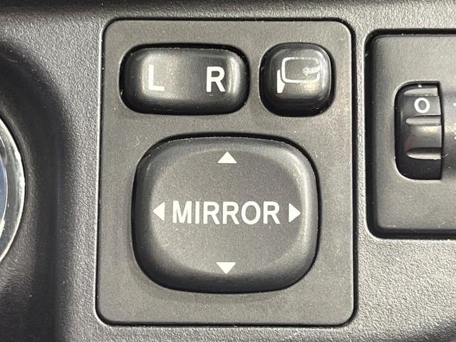 アクア Ｇ　禁煙車　純正ＳＤナビ　バックカメラ　スマートキー　ＬＥＤヘッドライト　ＥＴＣ　純正１６インチアルミホイール　オートライト　オートエアコン　Ｂｌｕｅｔｏｏｔｈ　ＣＤ　ＤＶＤ再生　地デジ（31枚目）