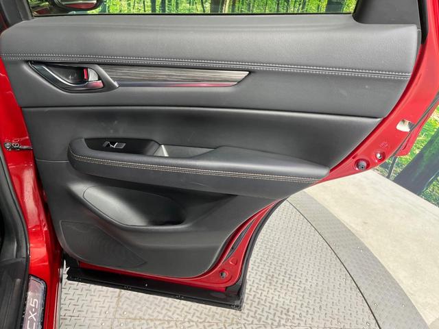 ＣＸ－５ ２５Ｓ　Ｌパッケージ　禁煙車　純正ＳＤナビ　後席モニター　バックカメラ　ＢＯＳＥサウンド　衝突被害軽減システム　レーダークルーズ　電動リアゲート　レザーシート　前席パワーシート　全席シートヒーター　ＬＥＤへッドライト（54枚目）