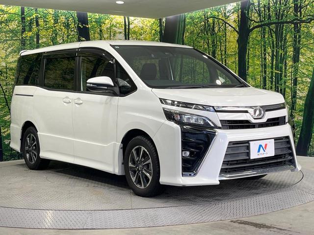 ヴォクシー ＺＳ　禁煙車　両側電動ドア　純正９型ＳＤナビ　１２型後席モニター　バックカメラ　衝突被害軽減システム　ドラレコ　コーナーセンサー　ＬＥＤヘッド　クルコン　純正１６インチアルミ　オートハイビーム（17枚目）