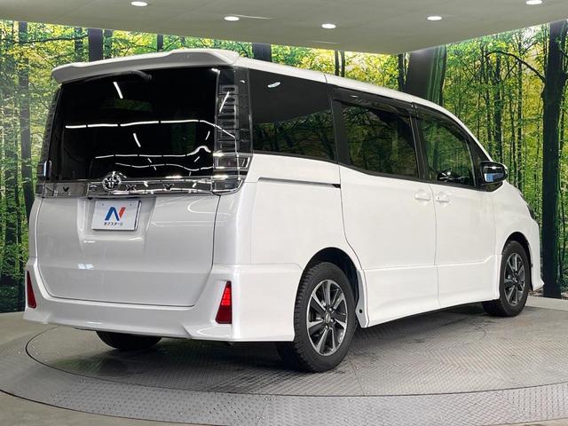 ヴォクシー ＺＳ　禁煙車　両側電動ドア　純正９型ＳＤナビ　１２型後席モニター　バックカメラ　衝突被害軽減システム　ドラレコ　コーナーセンサー　ＬＥＤヘッド　クルコン　純正１６インチアルミ　オートハイビーム（18枚目）