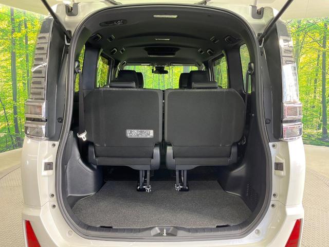 ヴォクシー ＺＳ　禁煙車　両側電動ドア　純正９型ＳＤナビ　１２型後席モニター　バックカメラ　衝突被害軽減システム　ドラレコ　コーナーセンサー　ＬＥＤヘッド　クルコン　純正１６インチアルミ　オートハイビーム（53枚目）