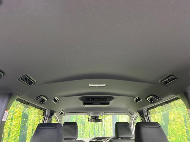 ヴォクシー ＺＳ　禁煙車　両側電動ドア　純正９型ＳＤナビ　１２型後席モニター　バックカメラ　衝突被害軽減システム　ドラレコ　コーナーセンサー　ＬＥＤヘッド　クルコン　純正１６インチアルミ　オートハイビーム（54枚目）