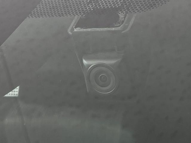 ヴォクシー ＺＳ　禁煙車　両側電動ドア　純正９型ＳＤナビ　１２型後席モニター　バックカメラ　衝突被害軽減システム　ドラレコ　コーナーセンサー　ＬＥＤヘッド　クルコン　純正１６インチアルミ　オートハイビーム（56枚目）