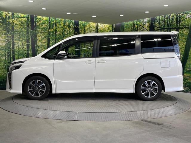 ヴォクシー ＺＳ　禁煙車　両側電動ドア　純正９型ＳＤナビ　１２型後席モニター　バックカメラ　衝突被害軽減システム　ドラレコ　コーナーセンサー　ＬＥＤヘッド　クルコン　純正１６インチアルミ　オートハイビーム（57枚目）