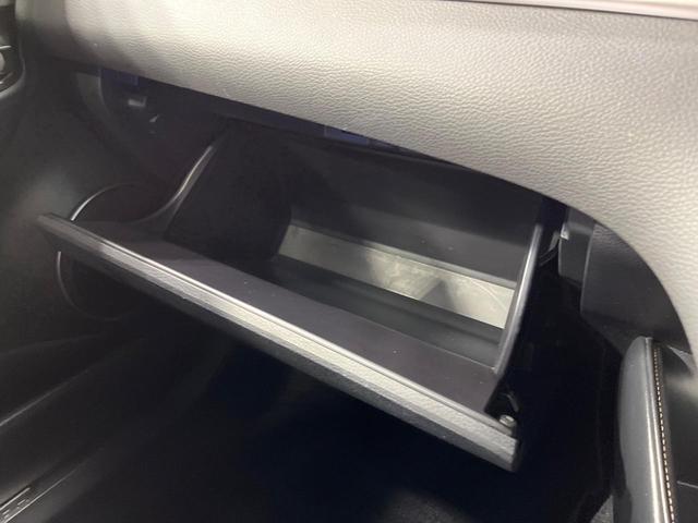 ハリアー プレミアム　禁煙車　純正ＳＤナビ　バックカメラ　衝突被害軽減システム　レーダークルーズ　電動リアゲート　合皮レザーシート　パワーシート　ドラレコ　コーナーセンサー　スマートキー　ＬＥＤヘッド　純正１８インチアルミ（39枚目）