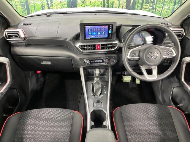 ライズ Ｚ　純正ＳＤナビ　バックカメラ　衝突被害軽減システム　レーダークルーズ　禁煙車　ドラレコ　コーナーセンサー　スマートキー　ＬＥＤヘッド　ビルトインＥＴＣ　純正１７インチアルミ　車線逸脱警報　オートライト（2枚目）