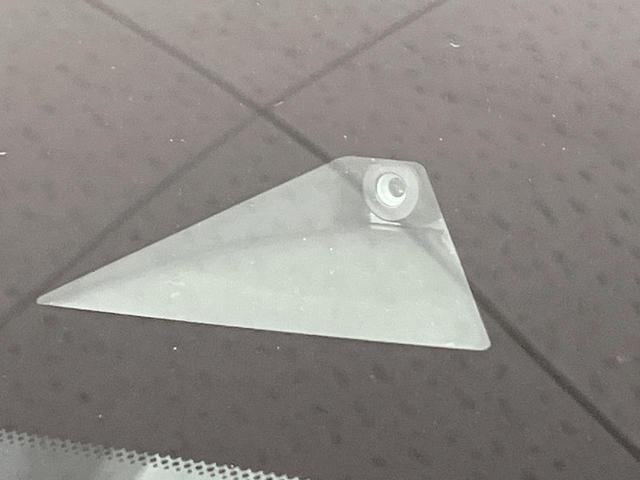 �y�G�}�[�W�F���V�[�u���[�L�z���s���ɑO���̎ԗ�����F�����A�Փ˂������Ȏ��͌x��ƃu���[�L�ŏՓˉ���Ɣ�Q�y�����A�V�X�g�B�����S�Ƀh���C�u�����y���݂��������܂��B