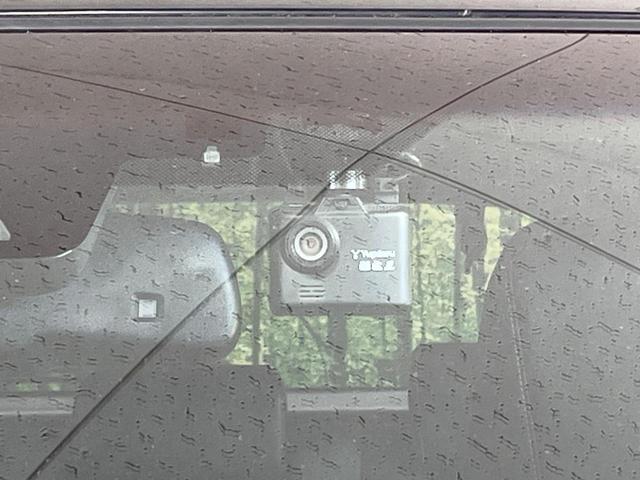 ハリアー プレミアム　禁煙車　ＳＤナビ　バックカメラ　衝突被害軽減システム　レーダークルーズ　電動リアゲート　ハーフレザーシート　パワーシート　ドラレコ　スマートキー　ＬＥＤヘッド　ビルトインＥＴＣ　純正１８インチアルミ（7枚目）