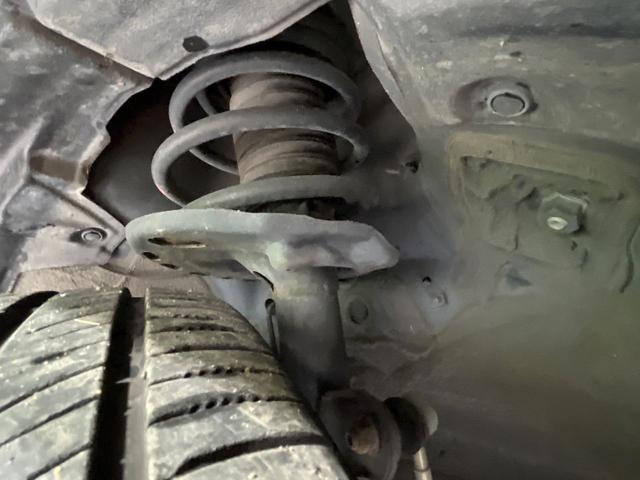 ハリアー プレミアム　禁煙車　ＳＤナビ　バックカメラ　衝突被害軽減システム　レーダークルーズ　電動リアゲート　ハーフレザーシート　パワーシート　ドラレコ　スマートキー　ＬＥＤヘッド　ビルトインＥＴＣ　純正１８インチアルミ（19枚目）