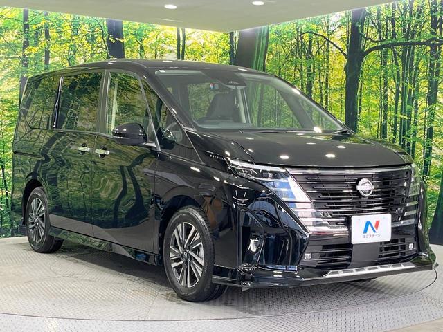 セレナ ｅ－パワー　ハイウェイスターＶ　両側電動ドア　後席モニター　全周囲カメラ　衝突被害軽減システム　レーダークルーズ　禁煙車　コーナーセンサー　スマートキー　ＬＥＤヘッド　純正１６インチアルミ　オートライト　デュアルエアコン（14枚目）